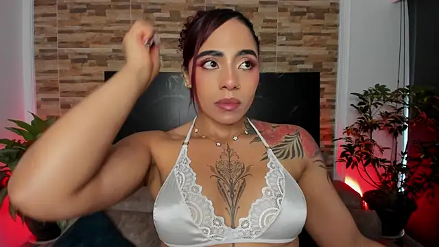 Snapshot of emilyfitness chatting on April 29, 9:54 pm emilyfitness online show from April 29, 9:54 pm