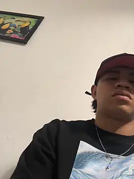 Snapshot of logannth chatting on March 1, 4:14 am logannth online show from March 1, 4:14 am