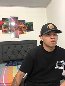 logannth online show from March 25, 1:11 am