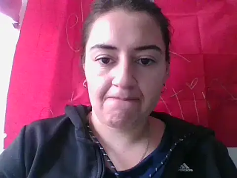  karlie kloss  online show from March 11, 7:25 pm