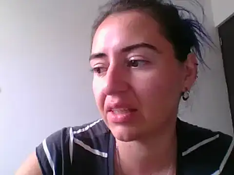  karlie kloss  online show from March 16, 6:34 pm