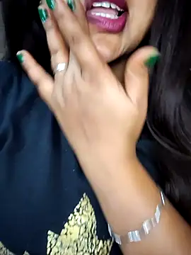 Snapshot of cutepragya2 chatting on February 24, 11:03 pm cutepragya2 online show from February 24, 11:03 pm