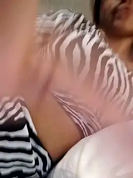 Snapshot of fofinhaa12 chatting on September 18, 6:21 pm fofinhaa12 online show from September 18, 6:21 pm