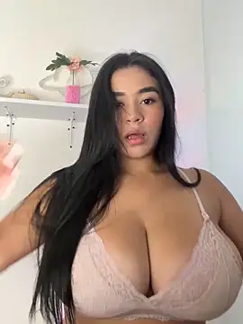 kristynmassey online show from April 16, 8:20 pm