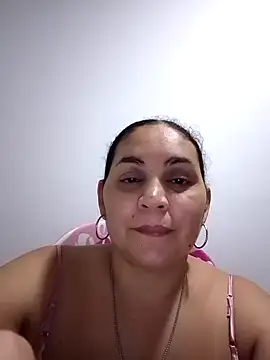 Snapshot of MirandaSoto chatting on January 31, 3:41 am MirandaSoto online show from January 31, 3:41 am