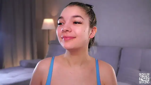 VeronaAppleberry online show from February 11, 1:10 am