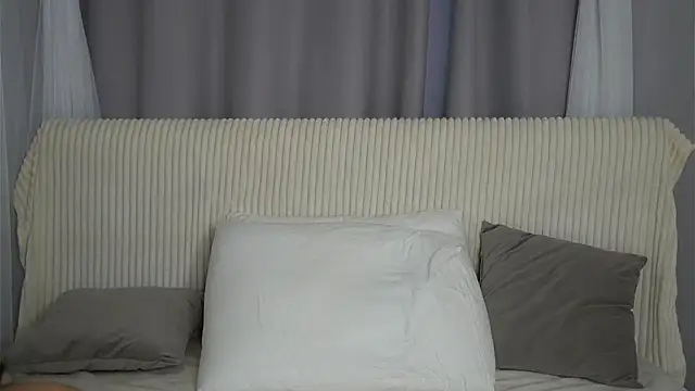 VeronaAppleberry online show from September 26, 11:14 am