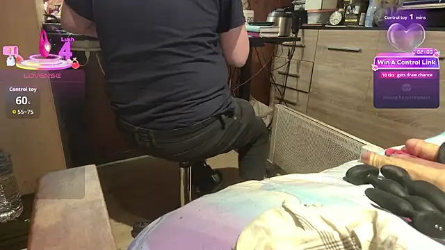 Snapshot of misteryman1956 chatting on April 24, 5:21 am misteryman1956 online show from April 24, 5:21 am