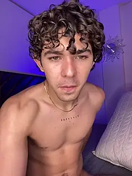 Luca ferrer  online show from March 15, 6:58 am