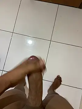 jkauan online show from February 4, 7:51 am