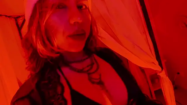 delilah fix online show from December 19, 9:22 pm