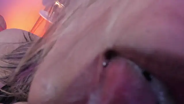 delilah fix online show from March 24, 9:42 pm