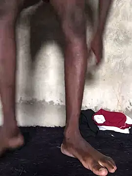 Snapshot of HutchMansell chatting on March 10, 12:26 pm HutchMansell online show from March 10, 12:26 pm