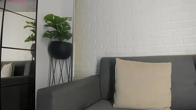 karina gomez 18 online show from March 1, 1:53 am