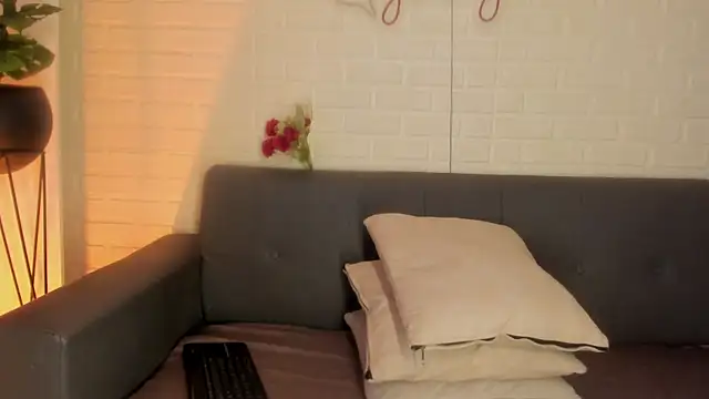 karina gomez 18 online show from January 11, 11:26 am