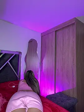 Issabela G1 online show from December 15, 11:20 pm