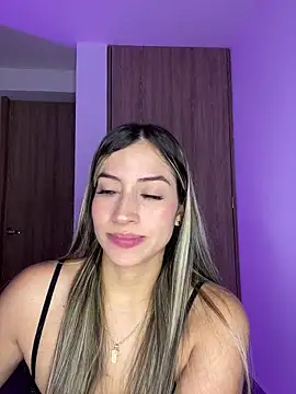 Issabela G1 online show from February 23, 12:30 am