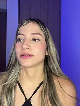 Issabela G1 online show from March 6, 1:05 am