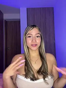 Issabela G1 online show from March 7, 2:04 am