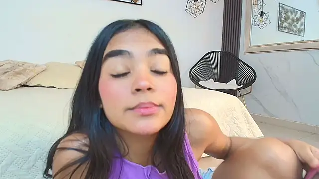 julieta aguilar1 online show from December 17, 7:26 pm