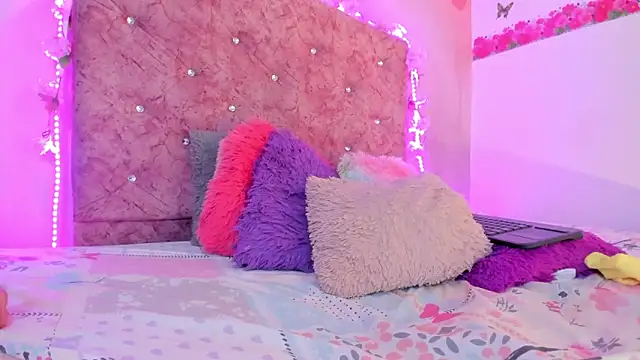 Bella  sweet online show from January 11, 12:44 am