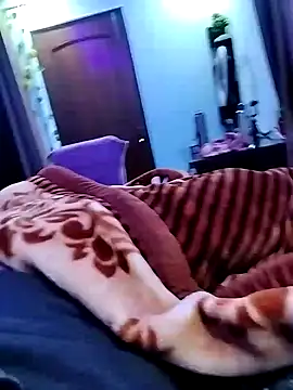 Snapshot of royaldoll-143 chatting on January 24, 5:42 am royaldoll-143 online show from January 24, 5:42 am