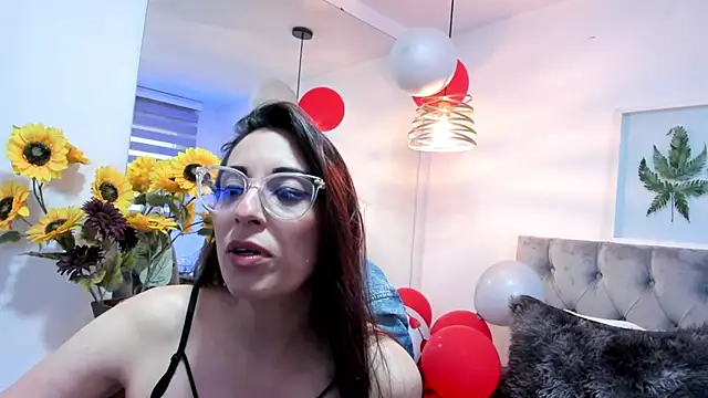 Snapshot of Nami_sunny chatting on September 21, 7:48 pm Nami sunny online show from September 21, 7:48 pm
