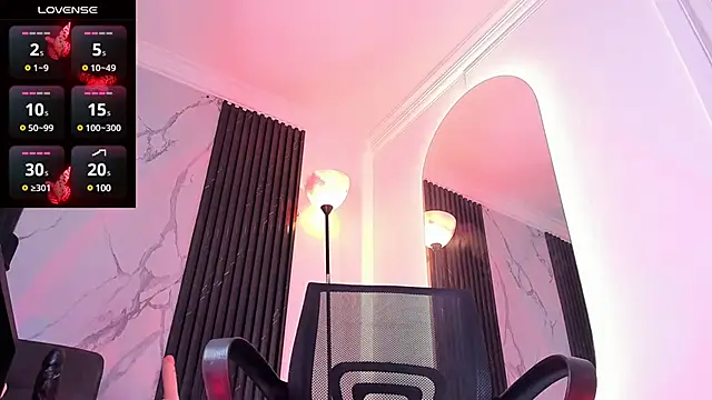 Snapshot of amber__blair chatting on December 24, 3:49 am amber  blair online show from December 24, 3:49 am