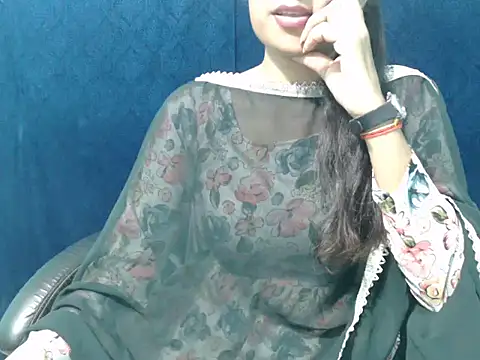 Snapshot of Yashi chatting on October 1, 3:40 pm Yashi online show from October 1, 3:40 pm