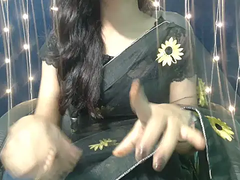 Yashi online show from October 29, 11:56 am