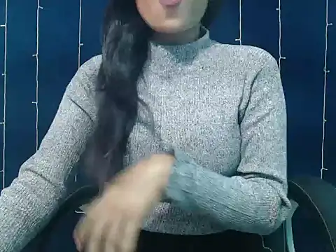 Yashi online show from November 17, 2:45 pm