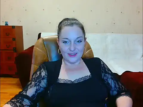 Alice3694 online show from February 8, 6:22 am