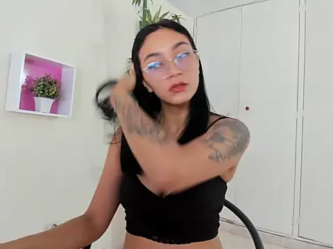 ASIAM BRUNET online show from October 29, 2:30 pm