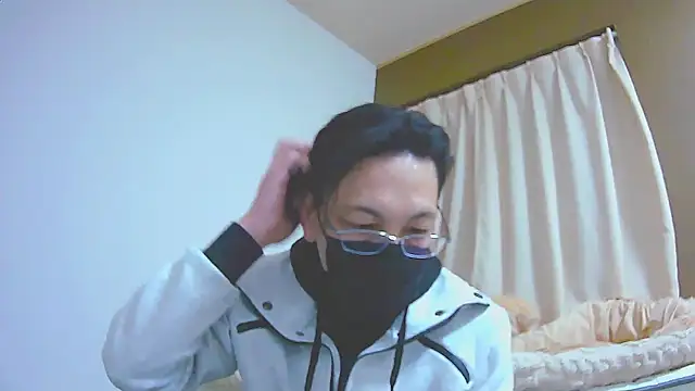 Snapshot of Hideen-real-face chatting on February 22, 1:02 pm Hideen-real-face online show from February 22, 1:02 pm