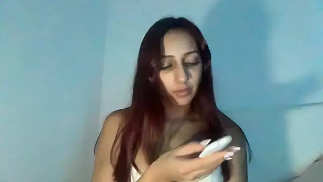 Snapshot of julialupato1606 chatting on October 21, 8:20 pm julialupato1606 online show from October 21, 8:20 pm