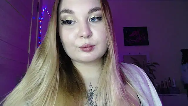 Greeenfriends6969 online show from February 8, 6:12 pm