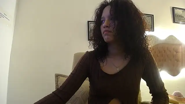 LAURA SMIITH online show from March 12, 6:55 pm