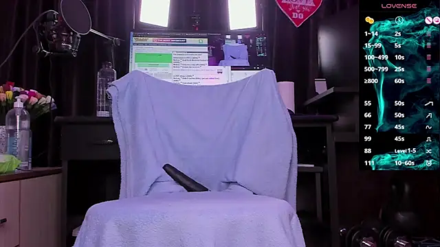 Raissa sky26 online show from February 22, 3:45 am