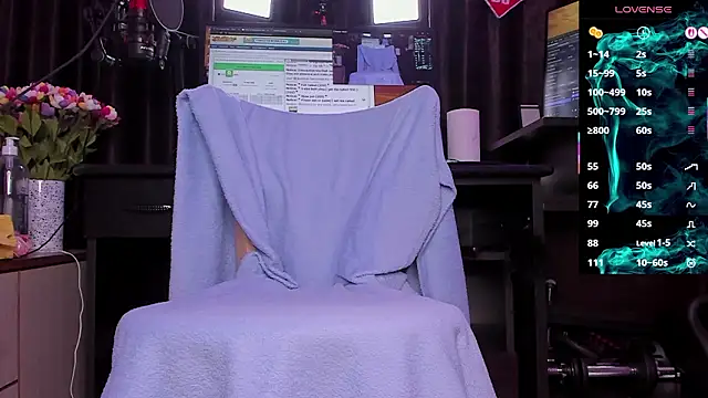 Snapshot of Raissa_sky26 chatting on February 14, 3:36 am Raissa sky26 online show from February 14, 3:36 am