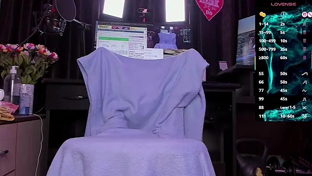 Raissa sky26 online show from April 9, 3:17 am