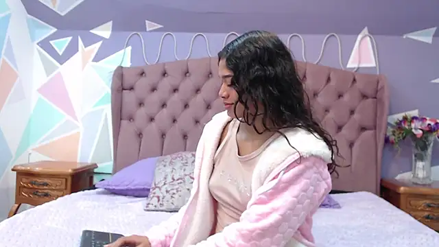 BritneyCollins online show from February 1, 11:32 am