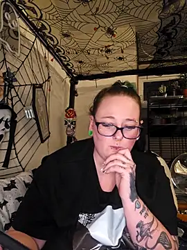 Bunny Cummings online show from November 9, 10:41 pm