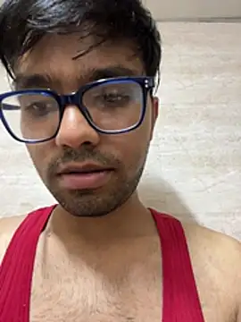 Snapshot of BoyzaraHatke chatting on May 3, 8:37 pm BoyzaraHatke online show from May 3, 8:37 pm