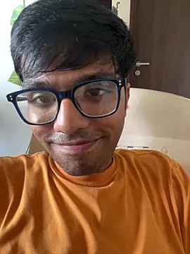 Snapshot of BoyzaraHatke chatting on May 15, 11:17 am BoyzaraHatke online show from May 15, 11:17 am