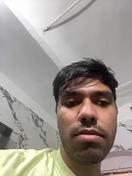Snapshot of BoyzaraHatke chatting on June 27, 10:42 am BoyzaraHatke online show from June 27, 10:42 am