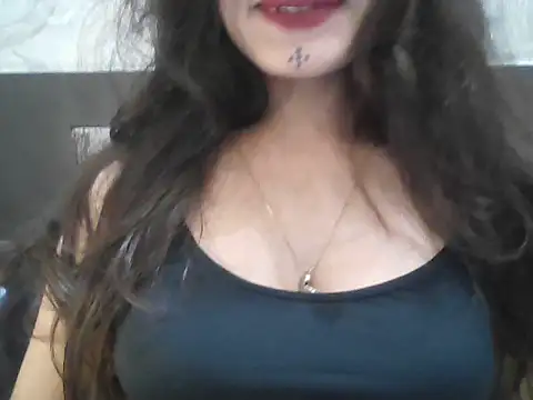 Snapshot of krati74 chatting on September 28, 3:39 pm krati74 online show from September 28, 3:39 pm