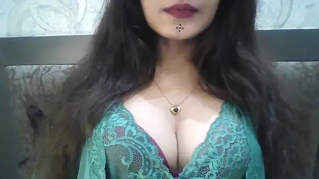 Snapshot of krati74 chatting on September 29, 5:40 pm krati74 online show from September 29, 5:40 pm