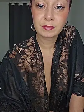 Chaudesquirt online show from November 9, 1:20 pm