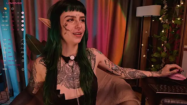 MichaellaMoon online show from February 2, 11:30 am