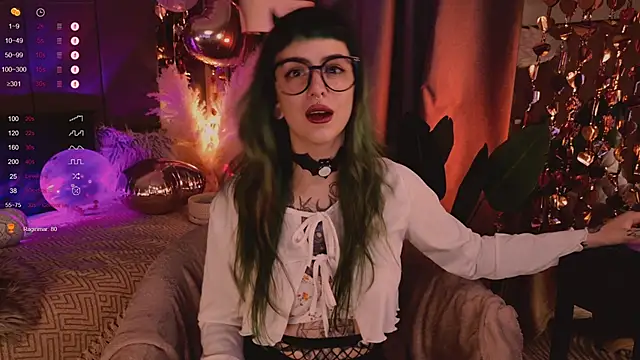 MichaellaMoon online show from February 14, 8:59 pm